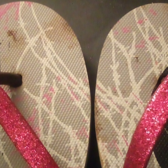 NWT - Skull Flip Flops - Size S (5/6) - Picture 7 of 10